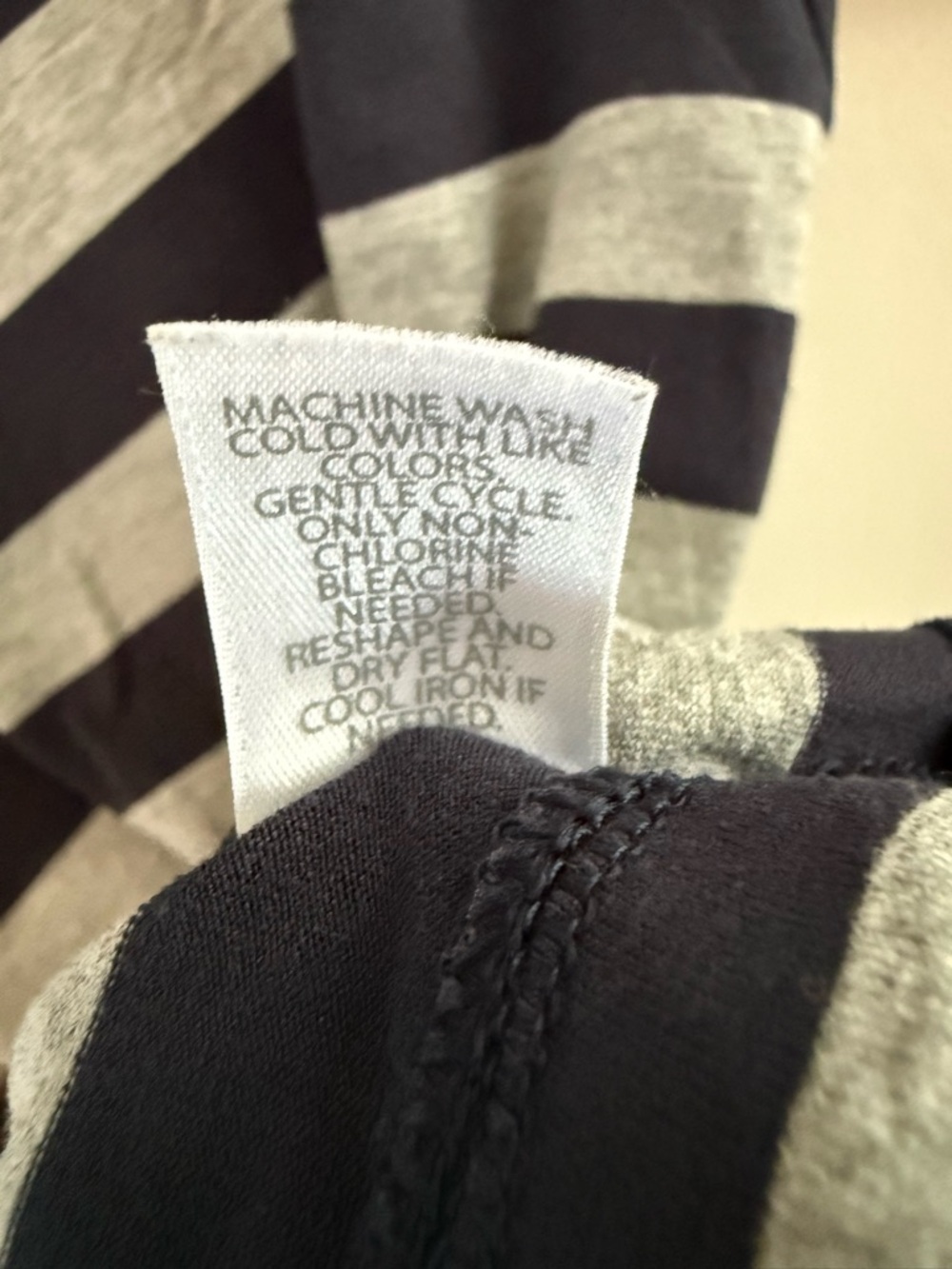 J. Jill Wearever Collection 3/4 Sleeve Top Navy and Gray Stripes Sz Petite Large - Picture 6 of 9